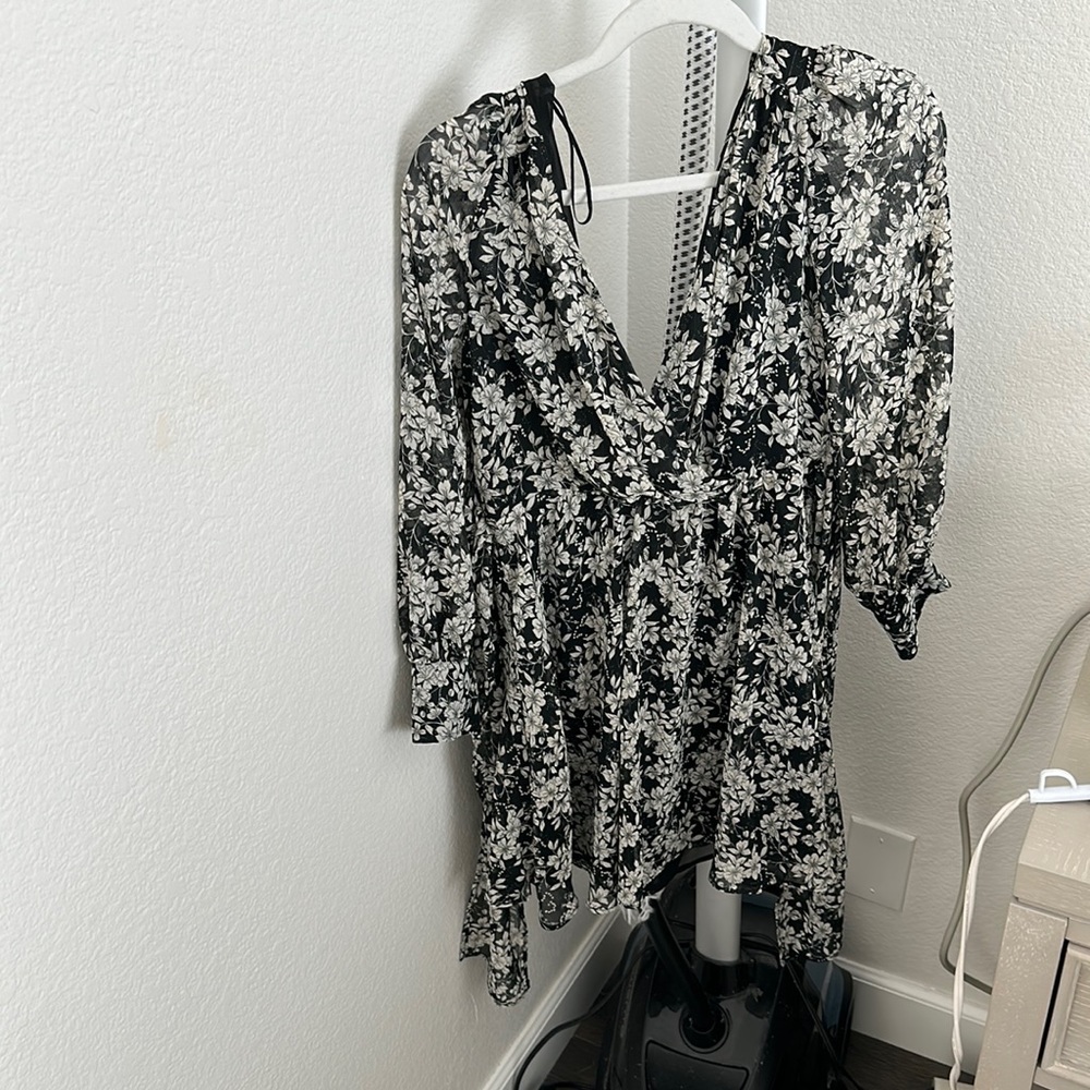 Zara mini floral dress in size S